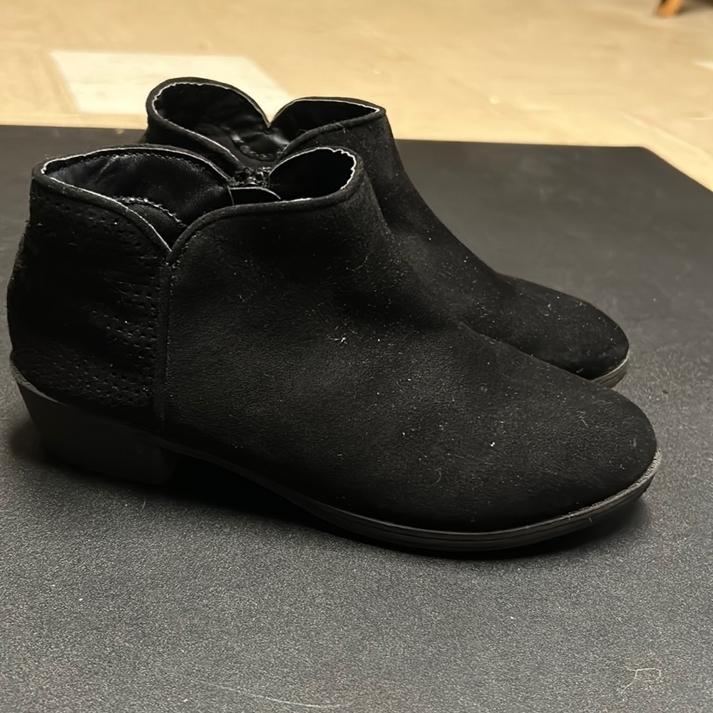 Cat & Jack Boots